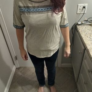 𝅺NWT  Loft embroidery top Size large